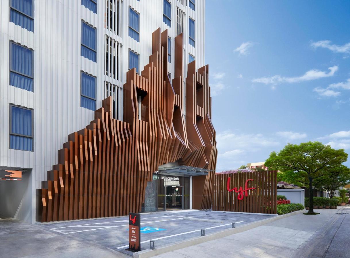 Lyf Sukhumvit 8 Bangkok Hotel Exterior foto